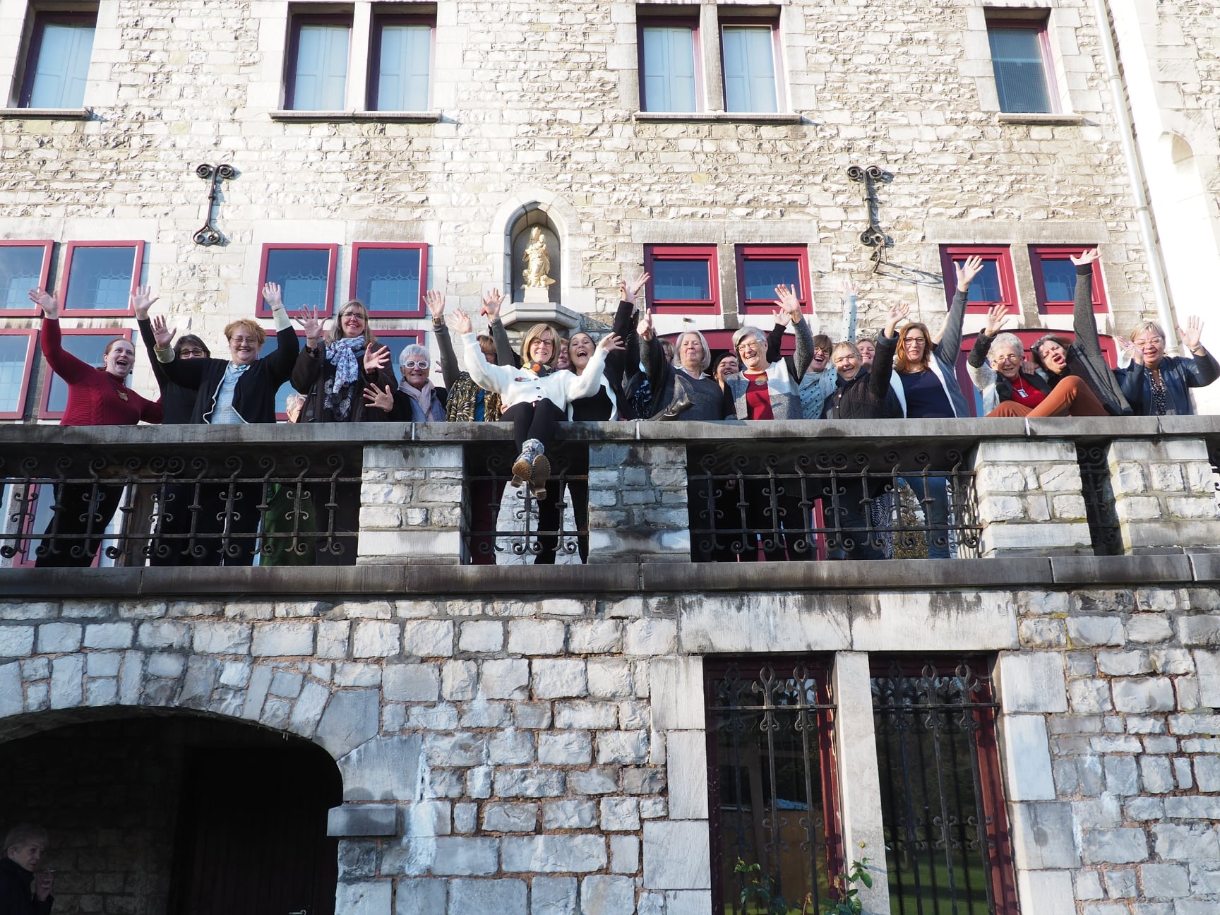 Photo de groupe du stage de pâte polymère de Sylvie Peraud à Liège en 2021